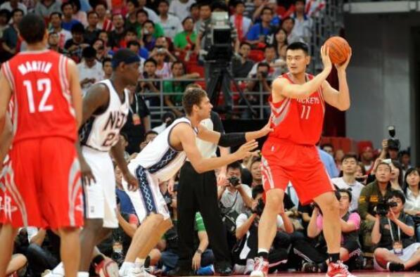 马霍姆斯在 马霍姆斯在