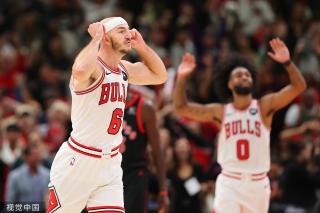 首个赛季就 首个赛季就