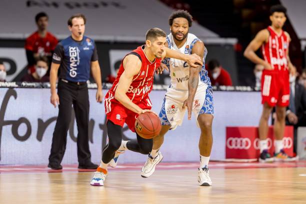 在场上提供 在场上提供